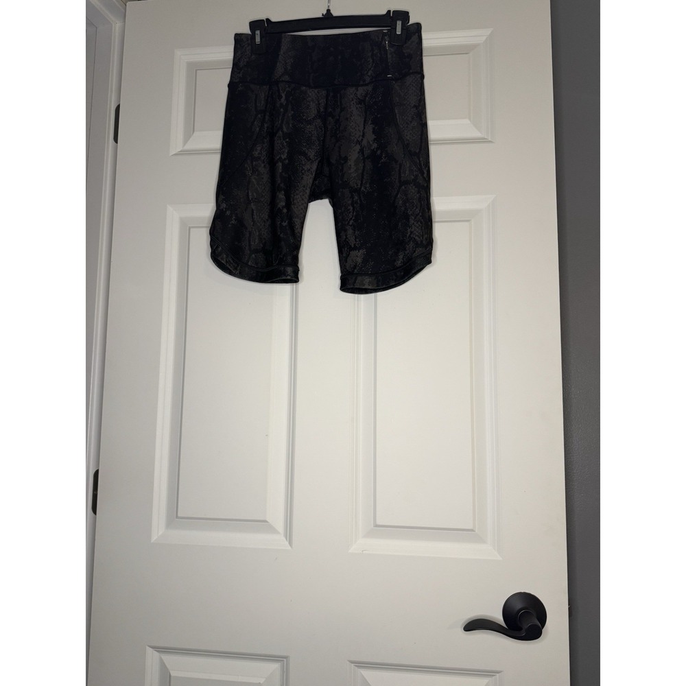 Calia Snakeskin Print Biker Shorts Medium Black Gray